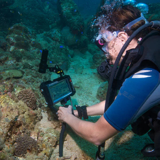 Unterwassergehäuse mit „Viel-Spaß“-Kit SeaTouch 4 Max Plus