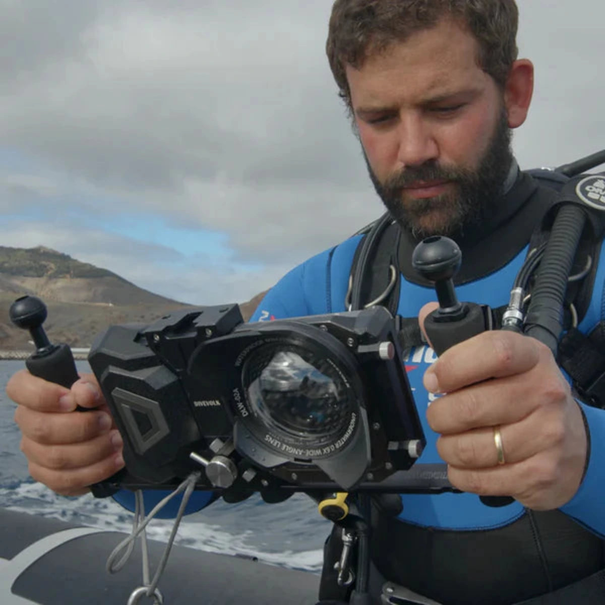 Unterwassergehäuse mit Videoausrüstung SeaTouch 4 Max Plus